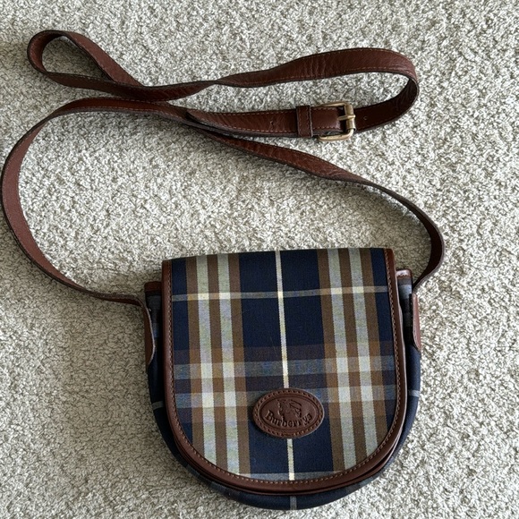 Burberry’s Small Crosshody Bag - Picture 1 of 14